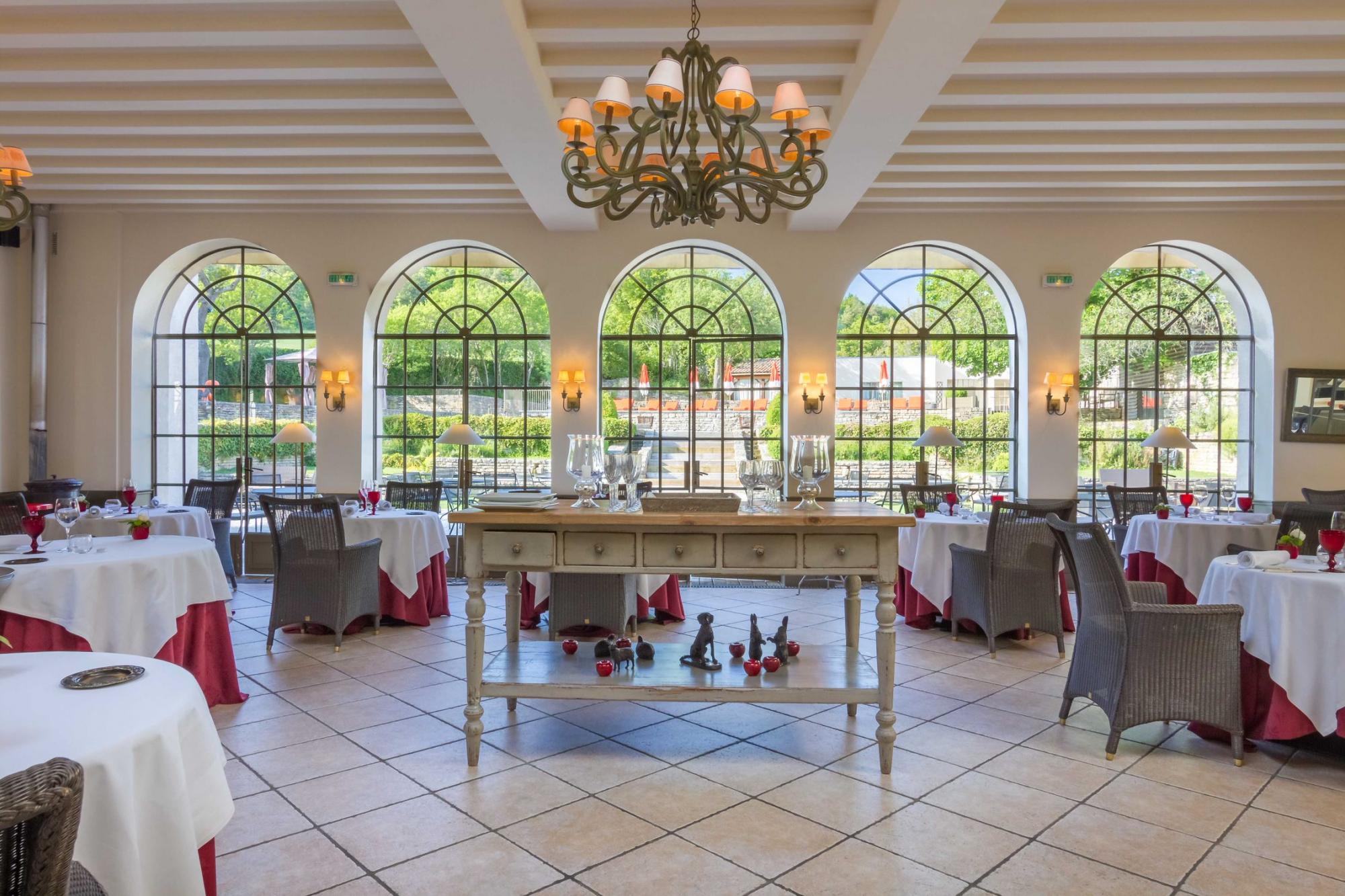 chateau de courban spa restaurant