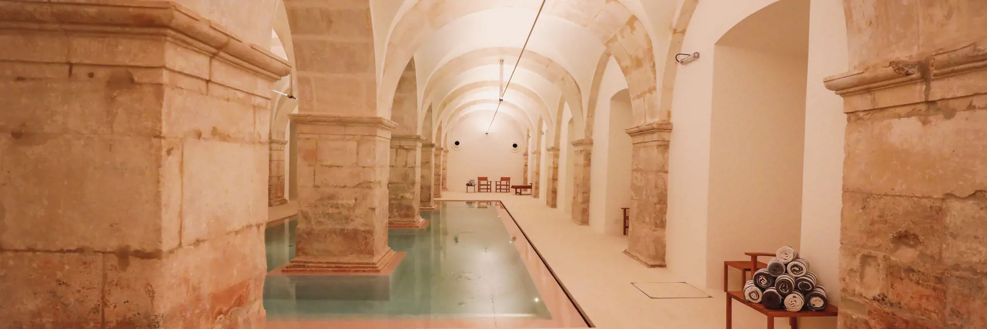 23 montebelo mosteiro alcobaca historic hotel piscina interior 3