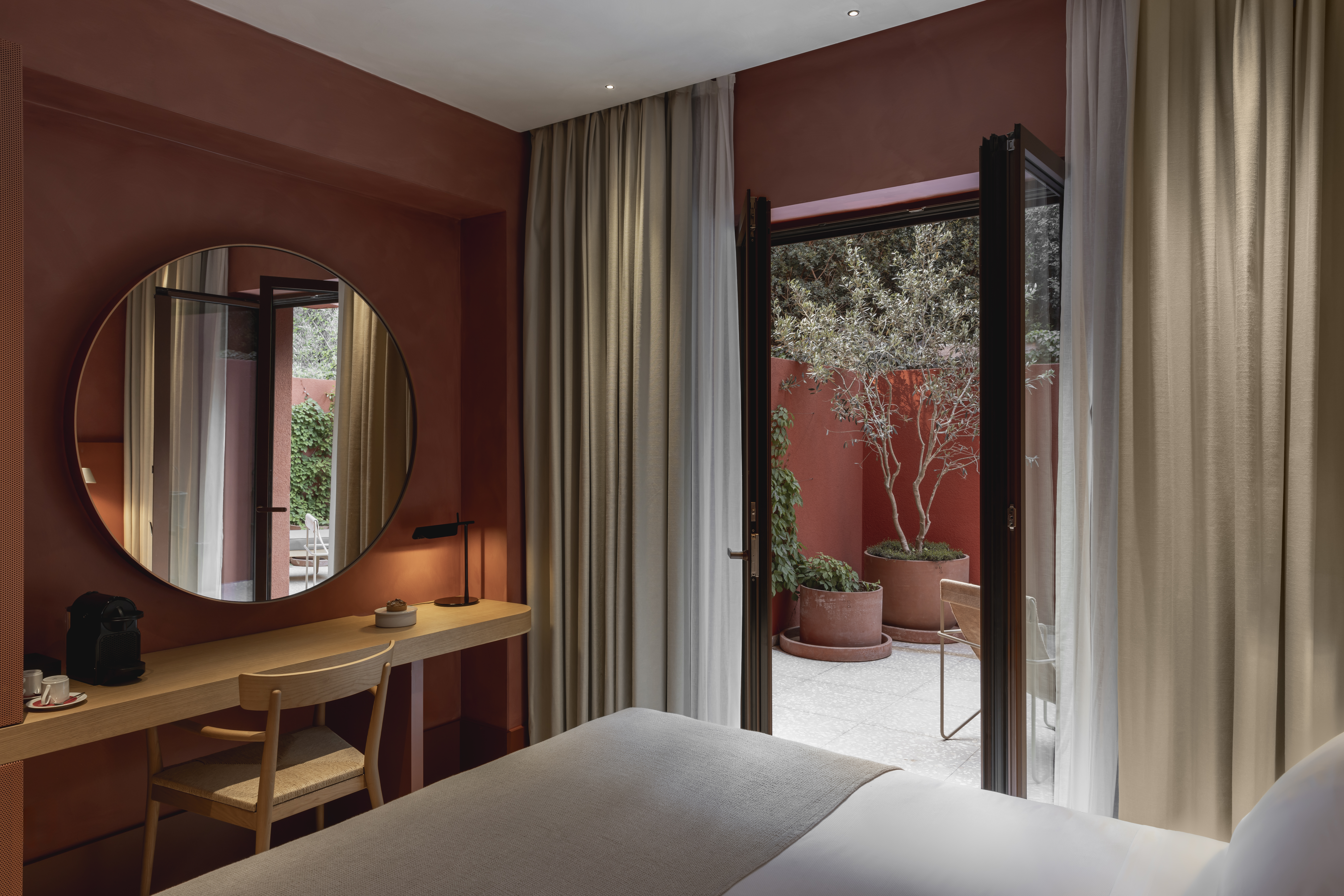 26 ruim kamer met grote balkon