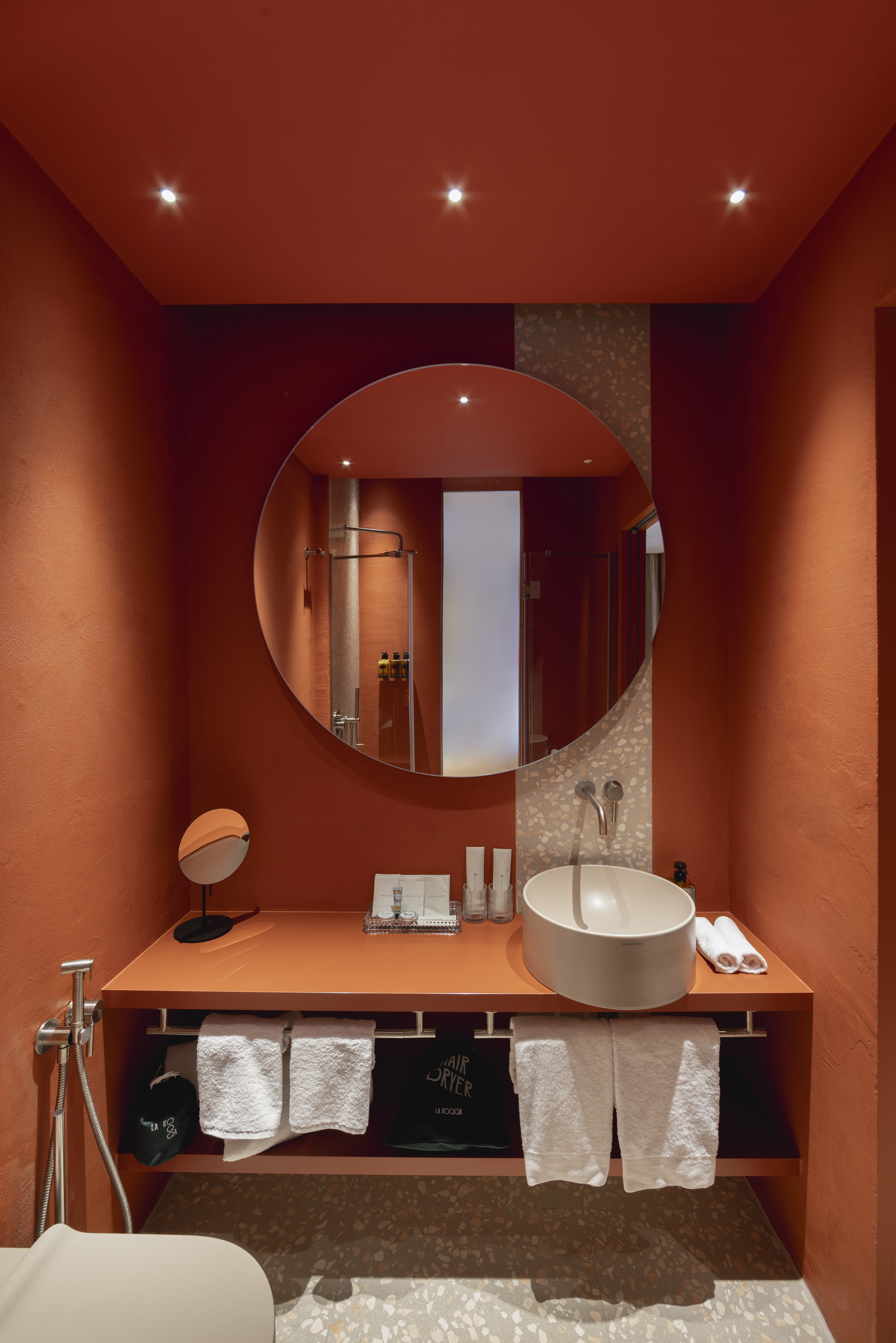 27 schoon badkamer met exotische kleur