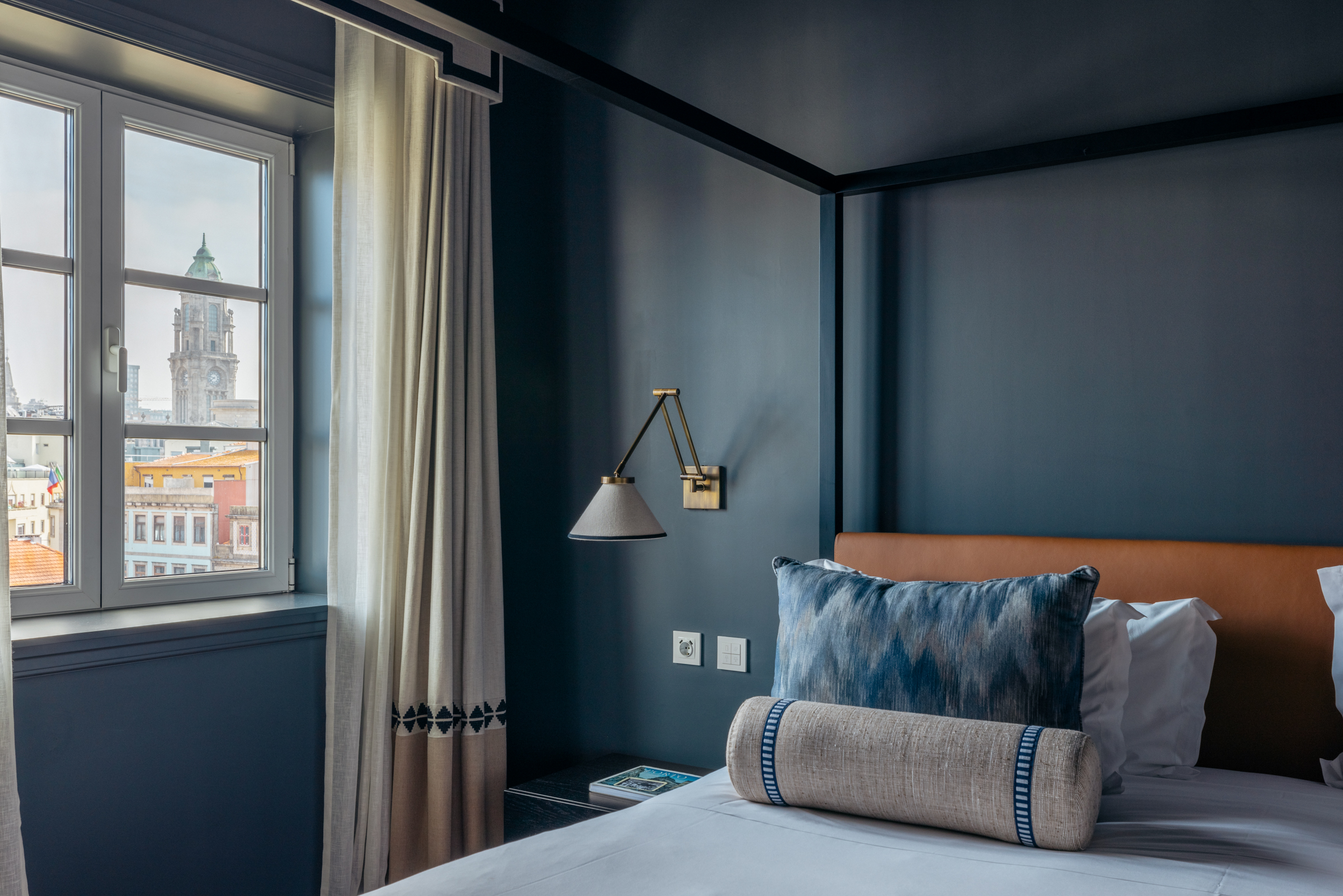 premium suite adamastor 2
