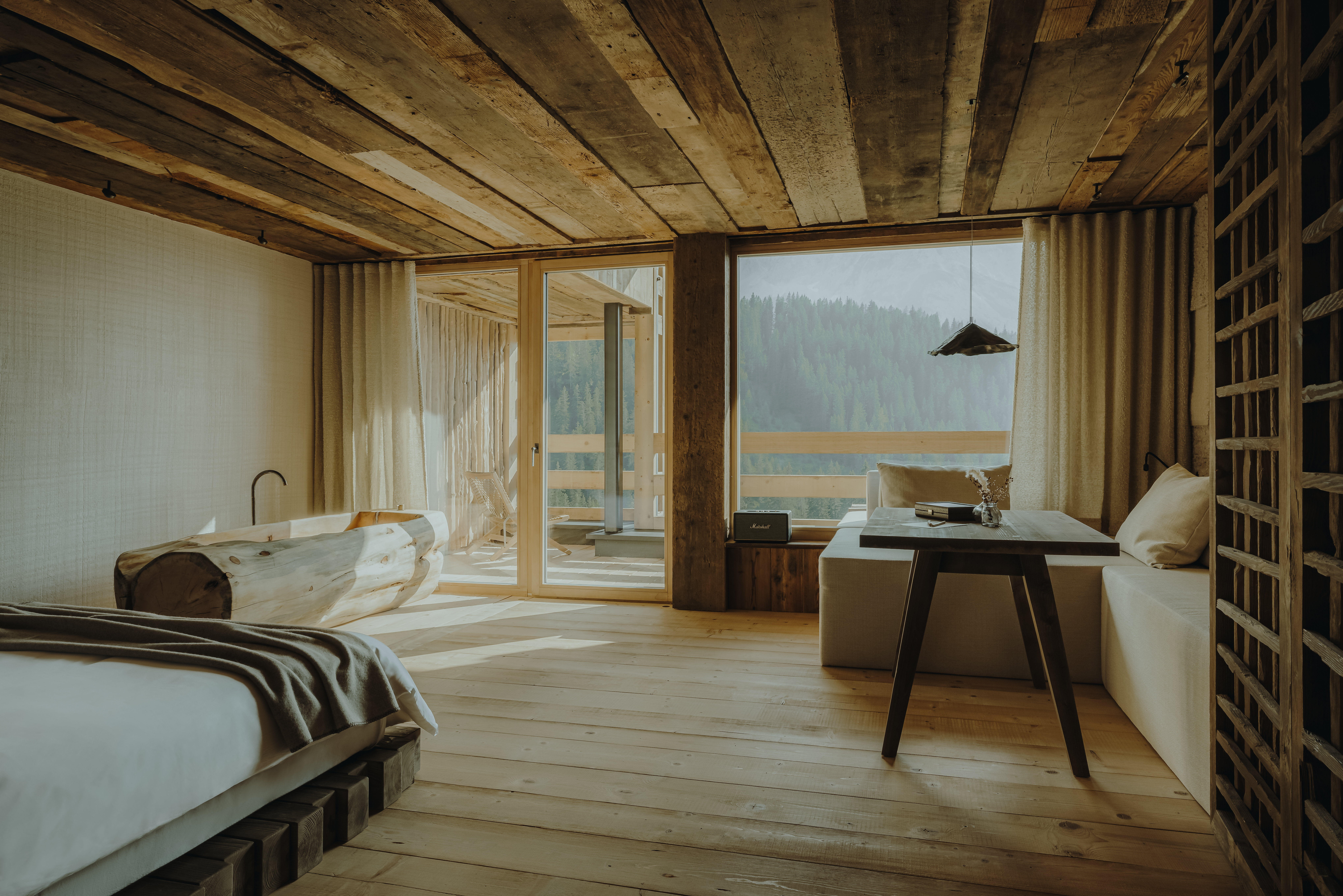 alexmoling eriro rooms 2