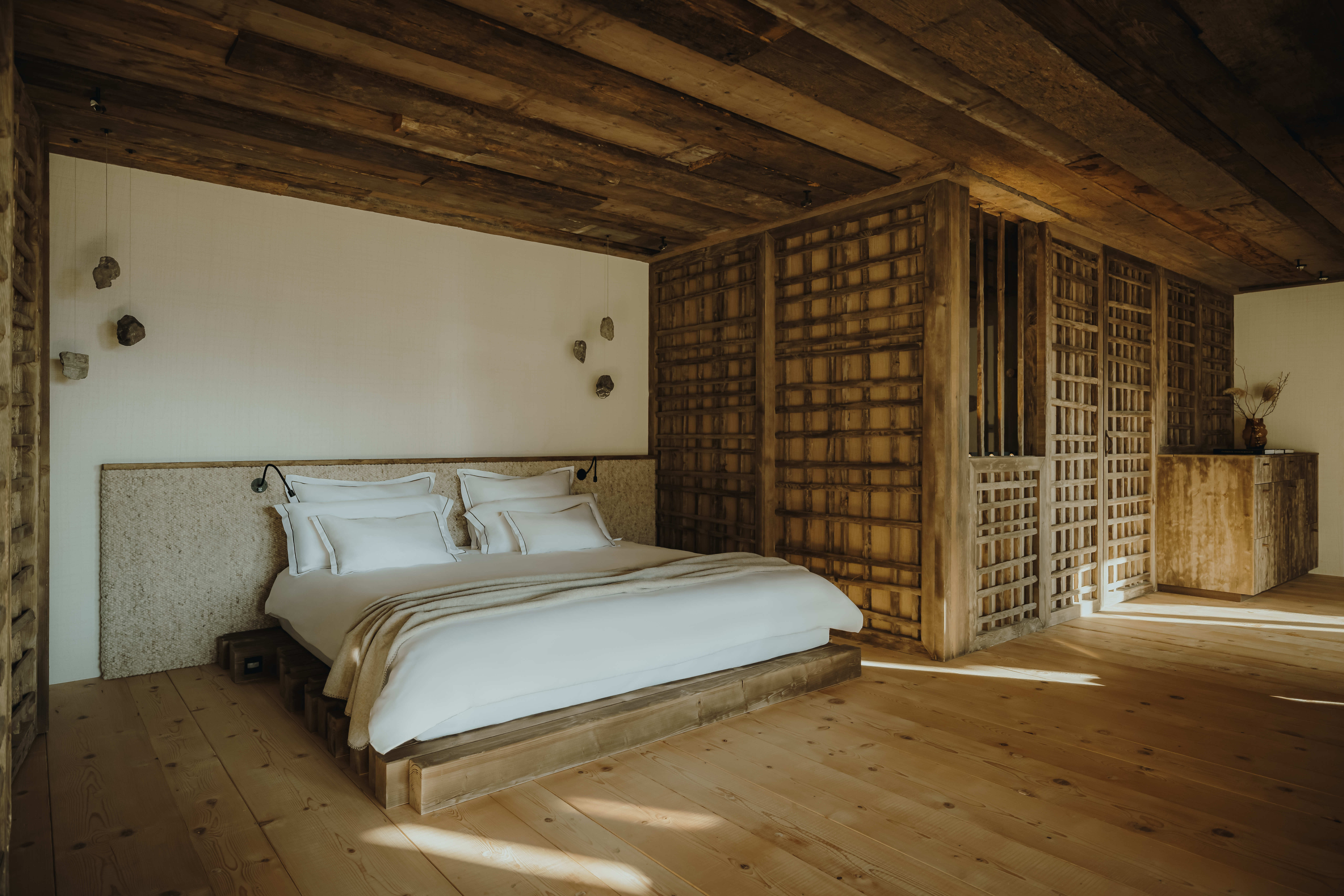 alexmoling eriro rooms 31