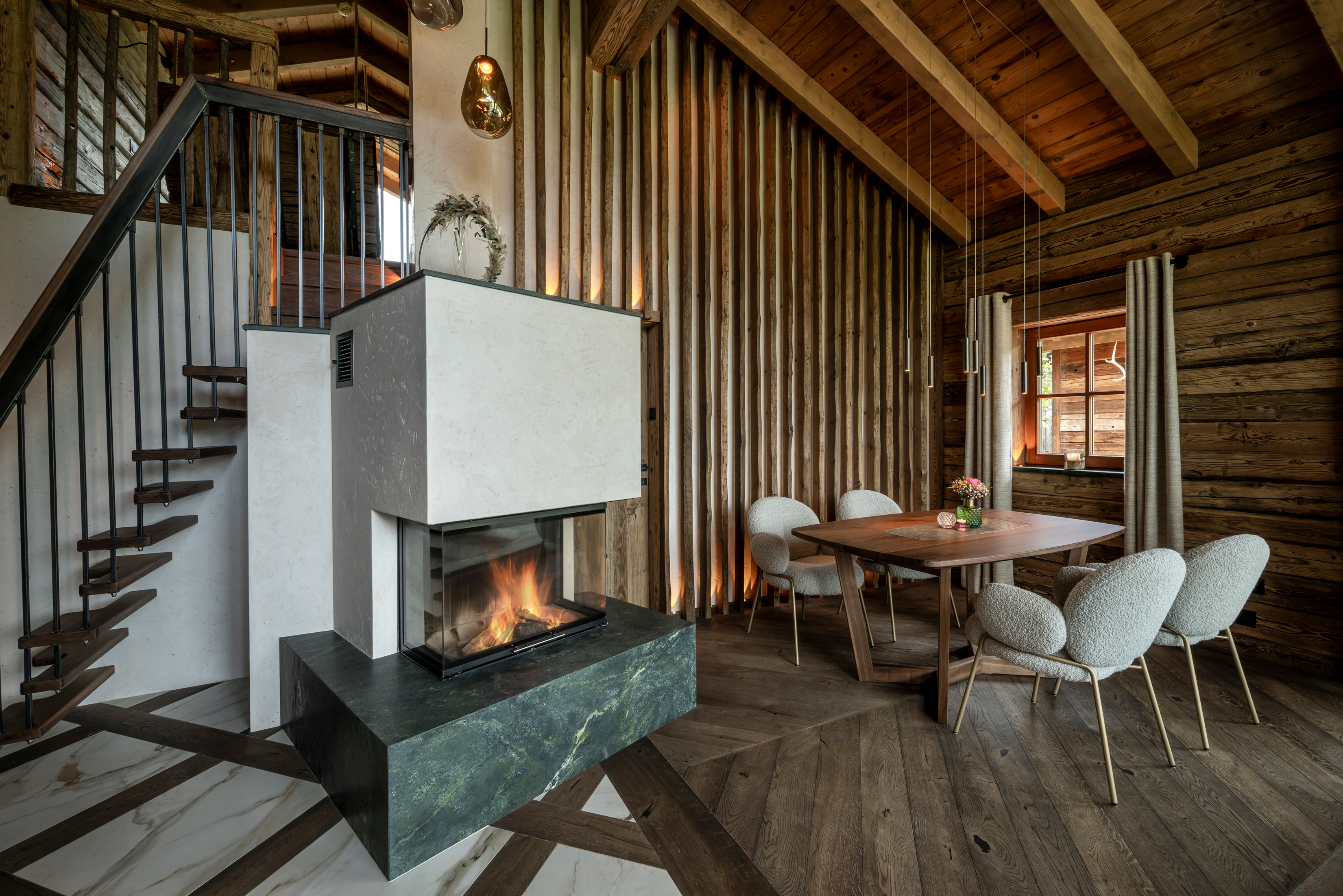 laposch g lodge wohnzimmer kamin