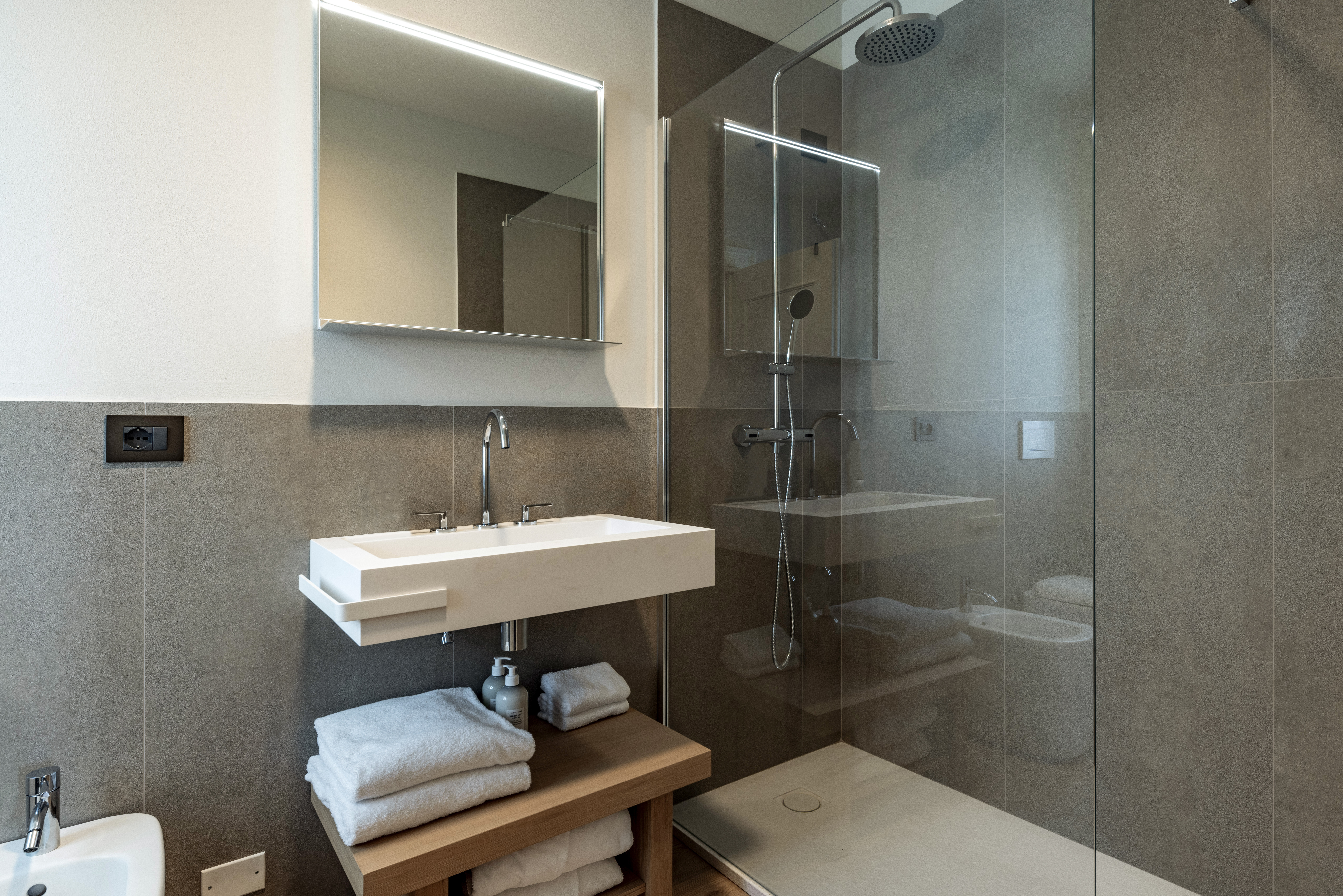 5 bathroom