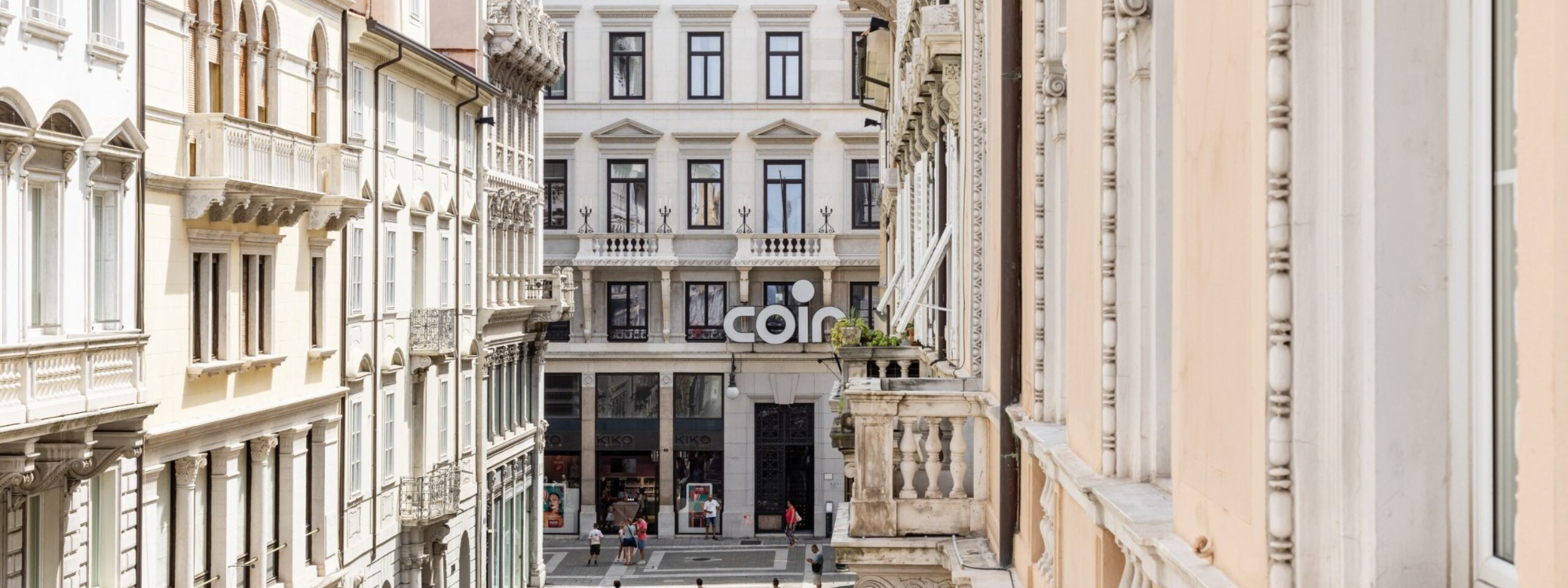 cotinentale trieste ligging