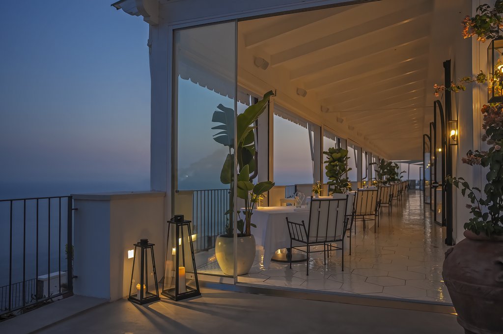 bluh fine dining restaurant