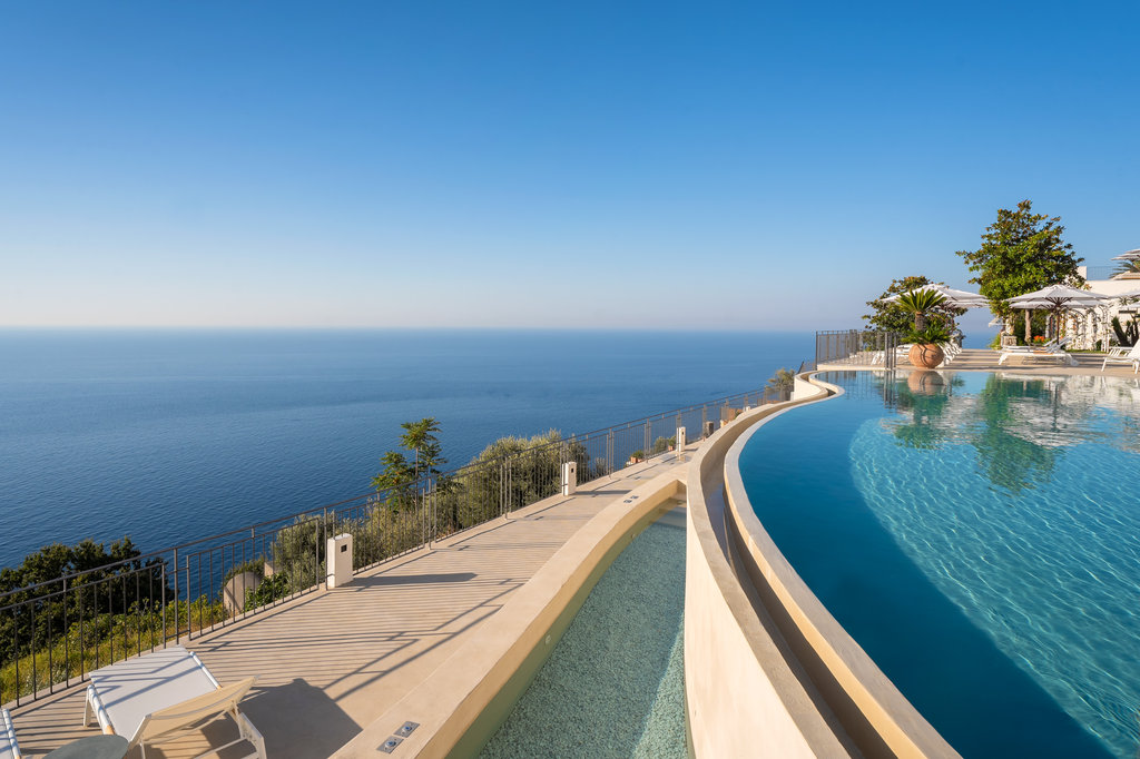 infinity pool
