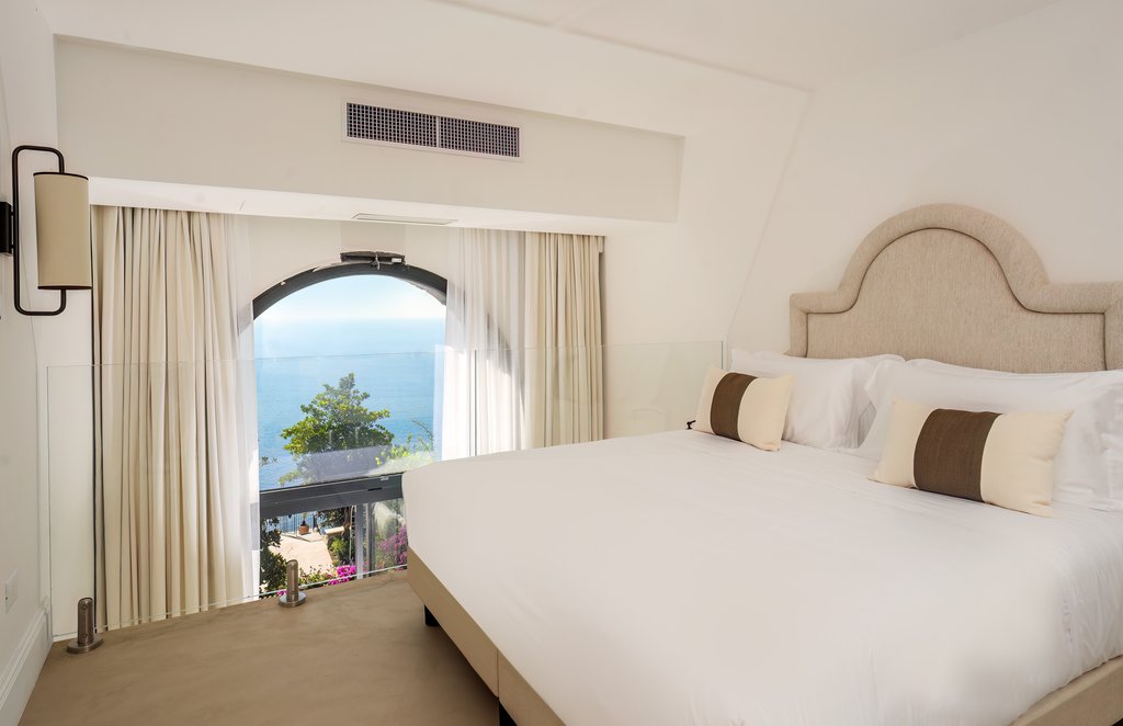 junior suite bedroom