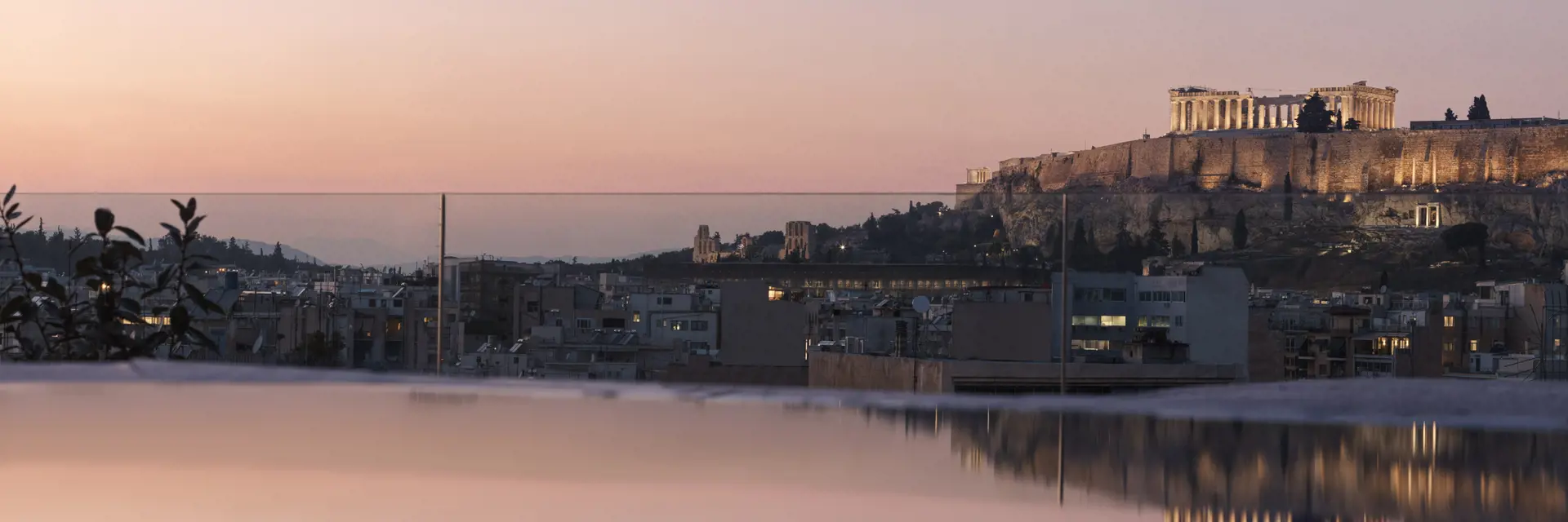 Monastik Living in Athina