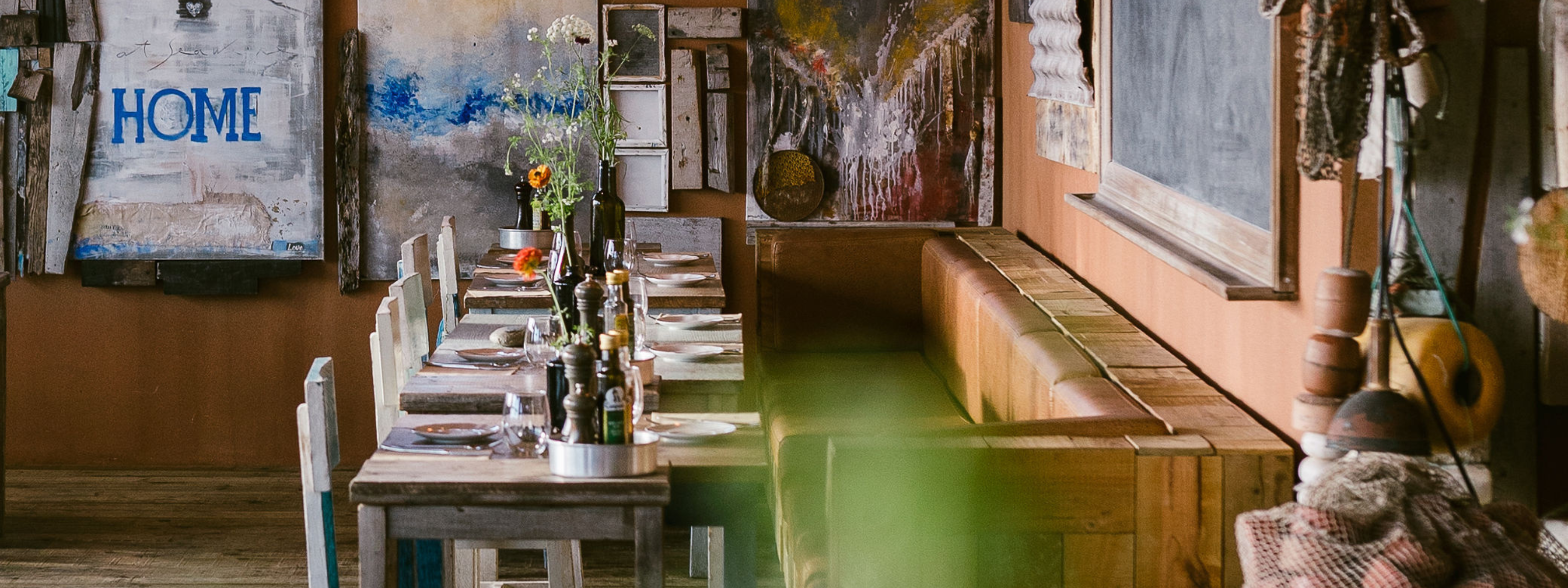 noah surf house restaurant 1