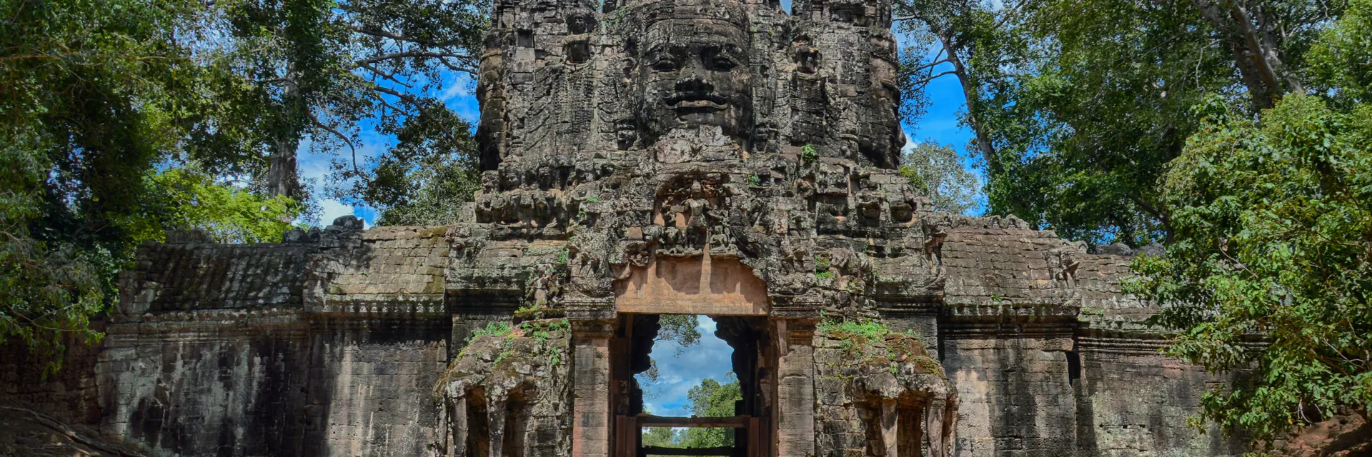 angkor thom east gate siem reap cambodia