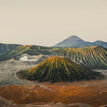 Voyage aller-retour entre Java et Bali : un voyage à travers les temples, les rizières et la beauté naturelle