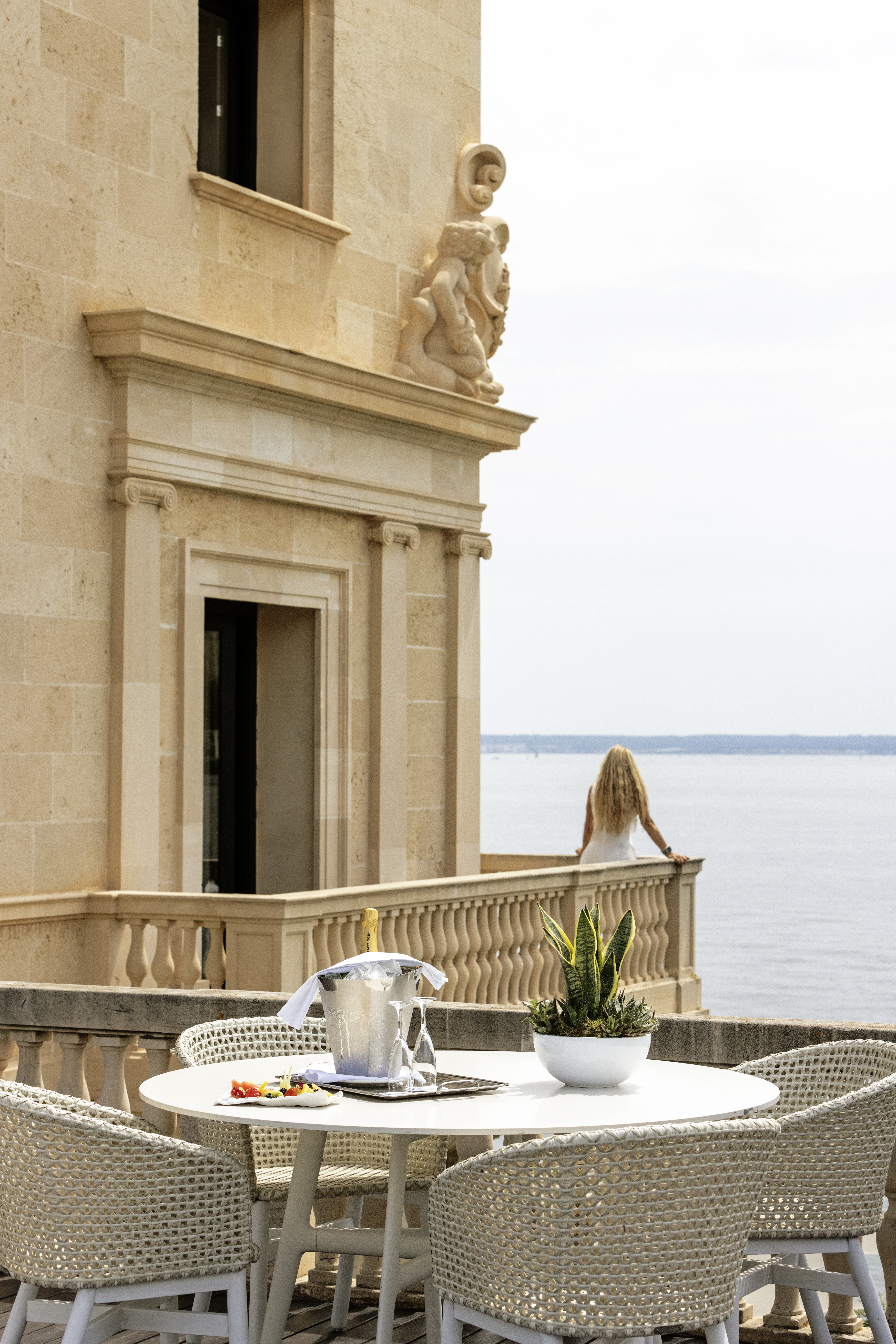 08090terraza suite presidencial