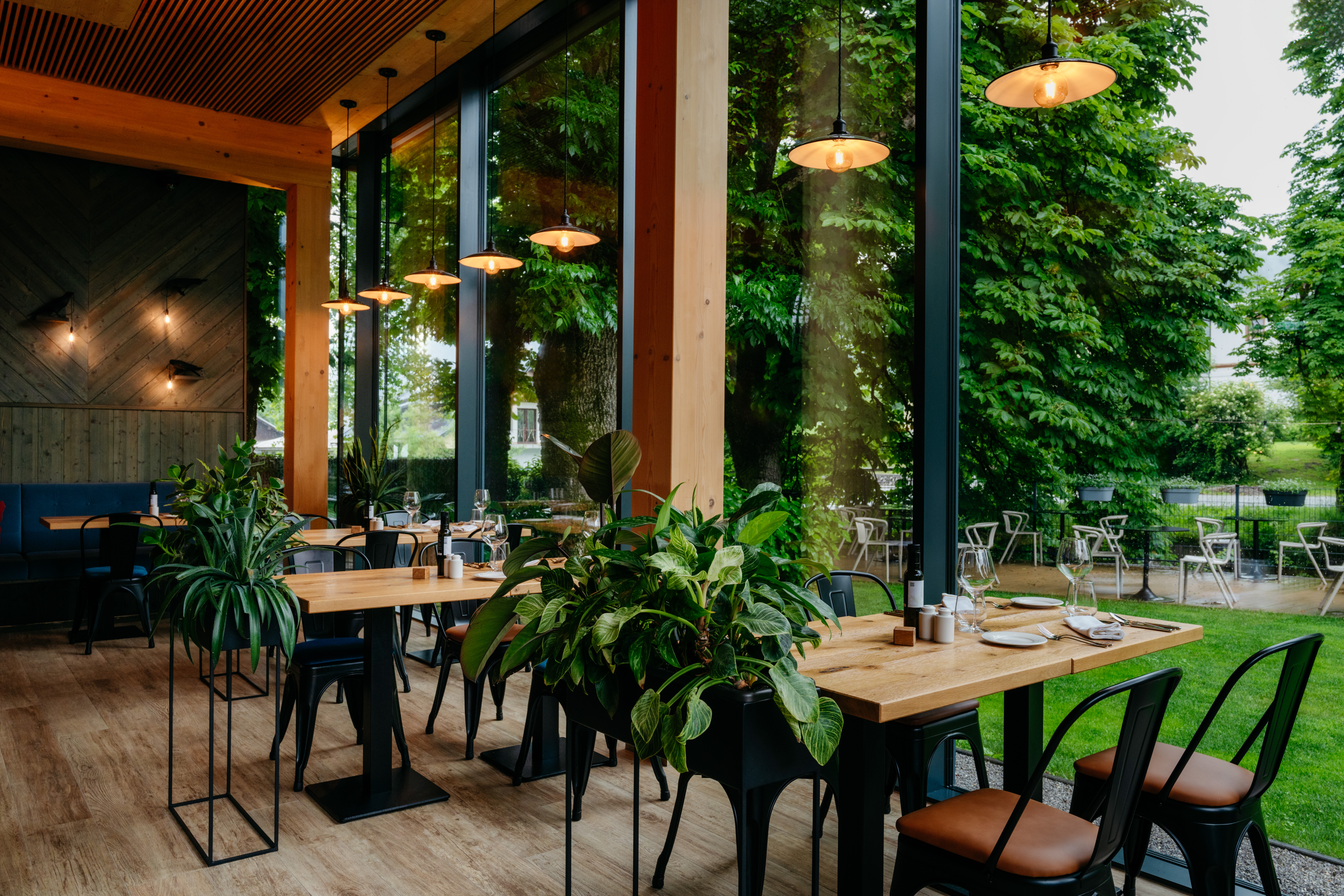 chuttersnap 100624 02453