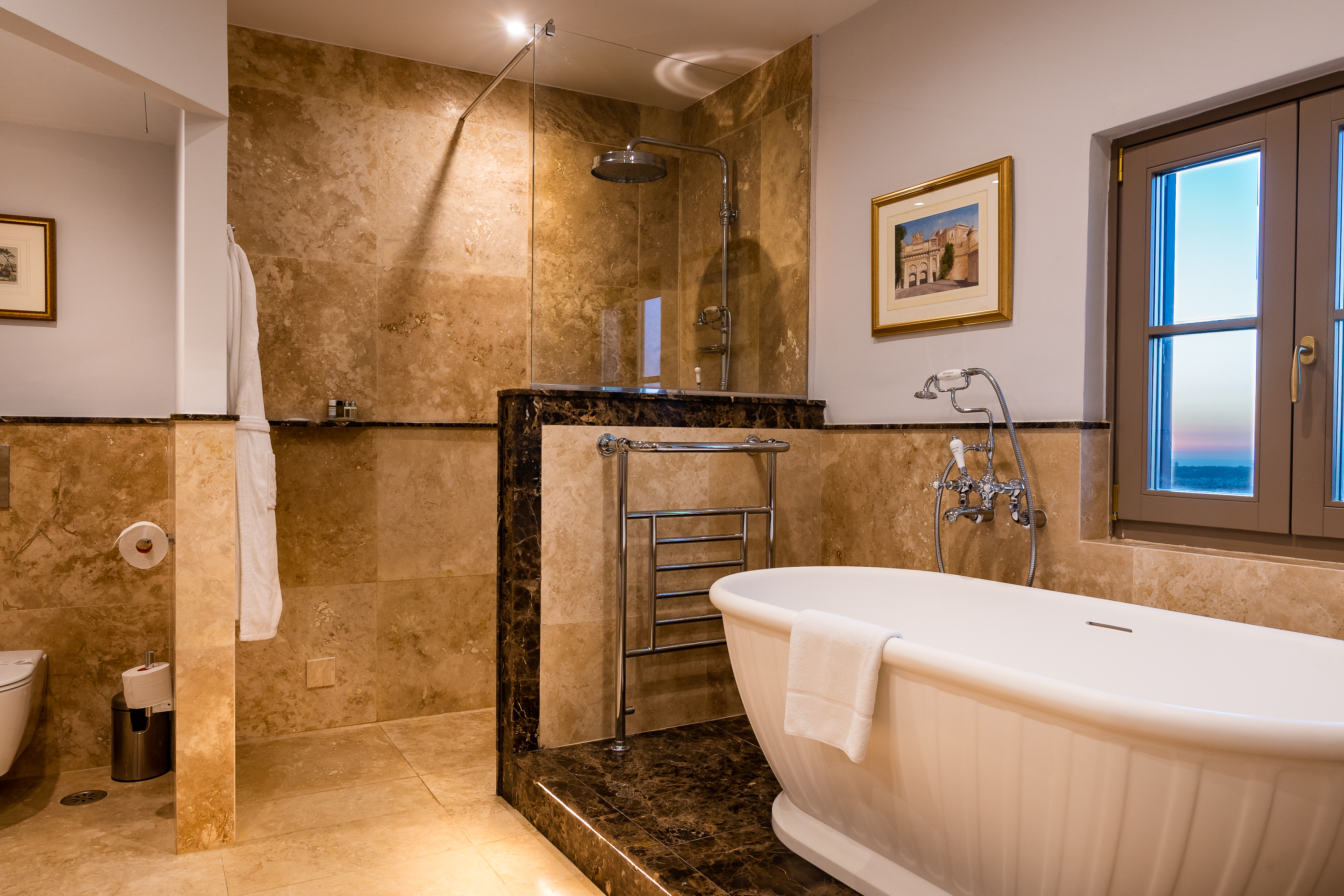 11 executive suite with panoramic view 9