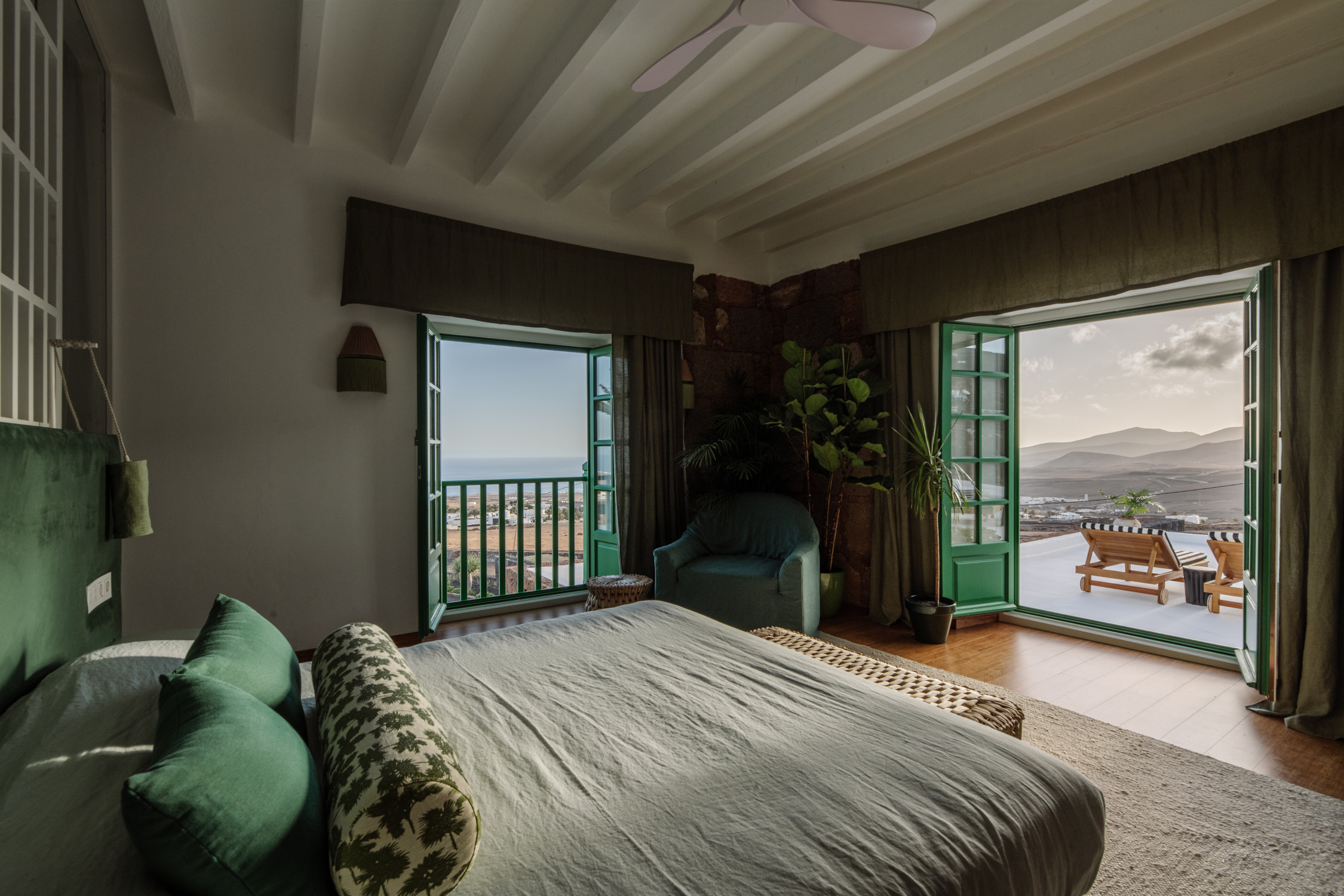 cesar lanzarote master suite