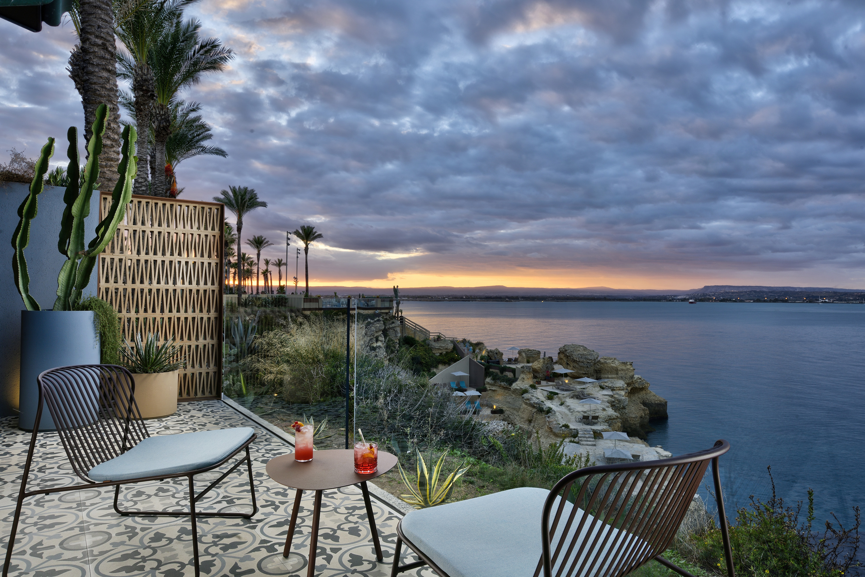 28 m 2025 camera 241