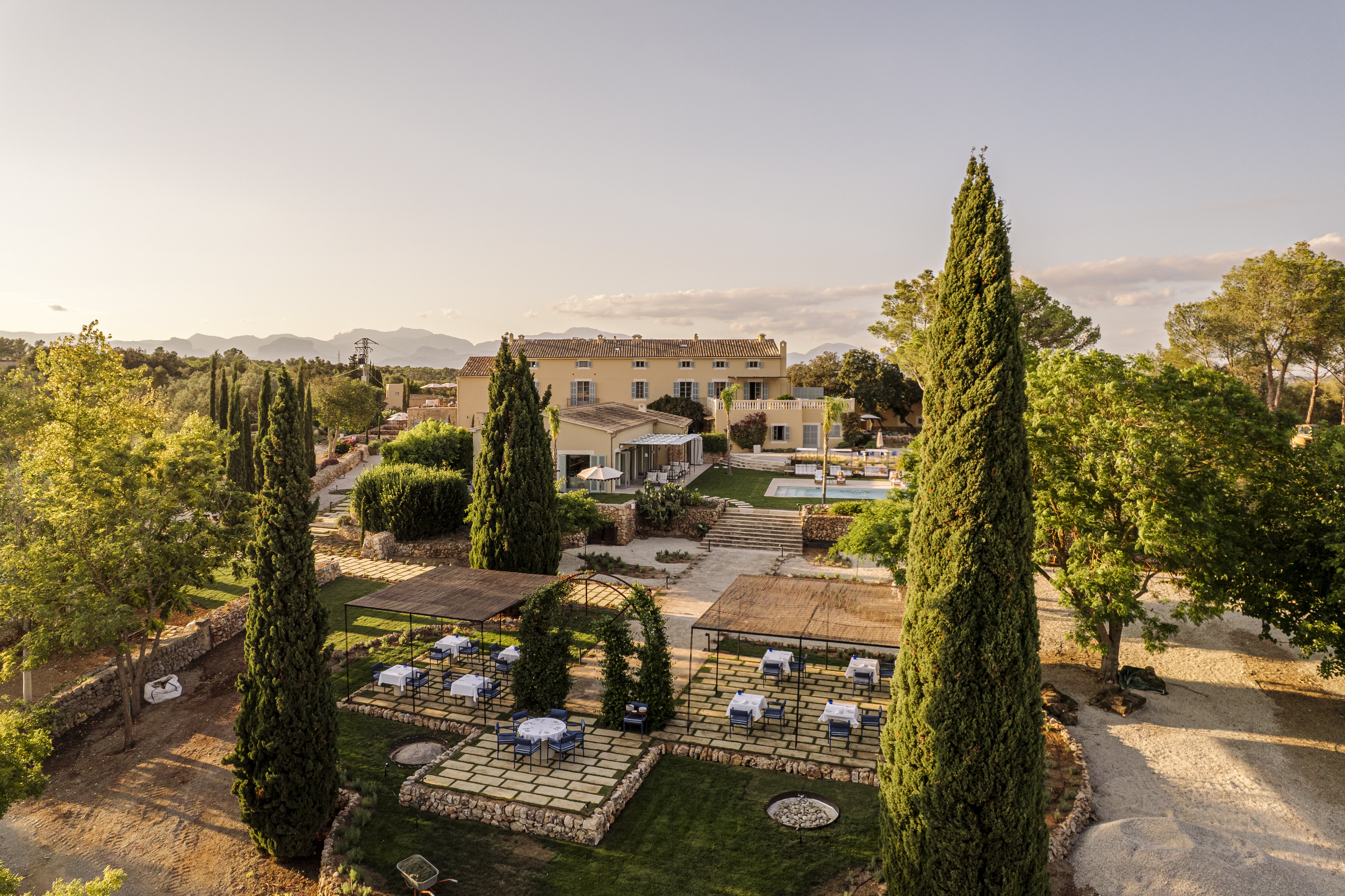 son xotano restaurant exterio terrace