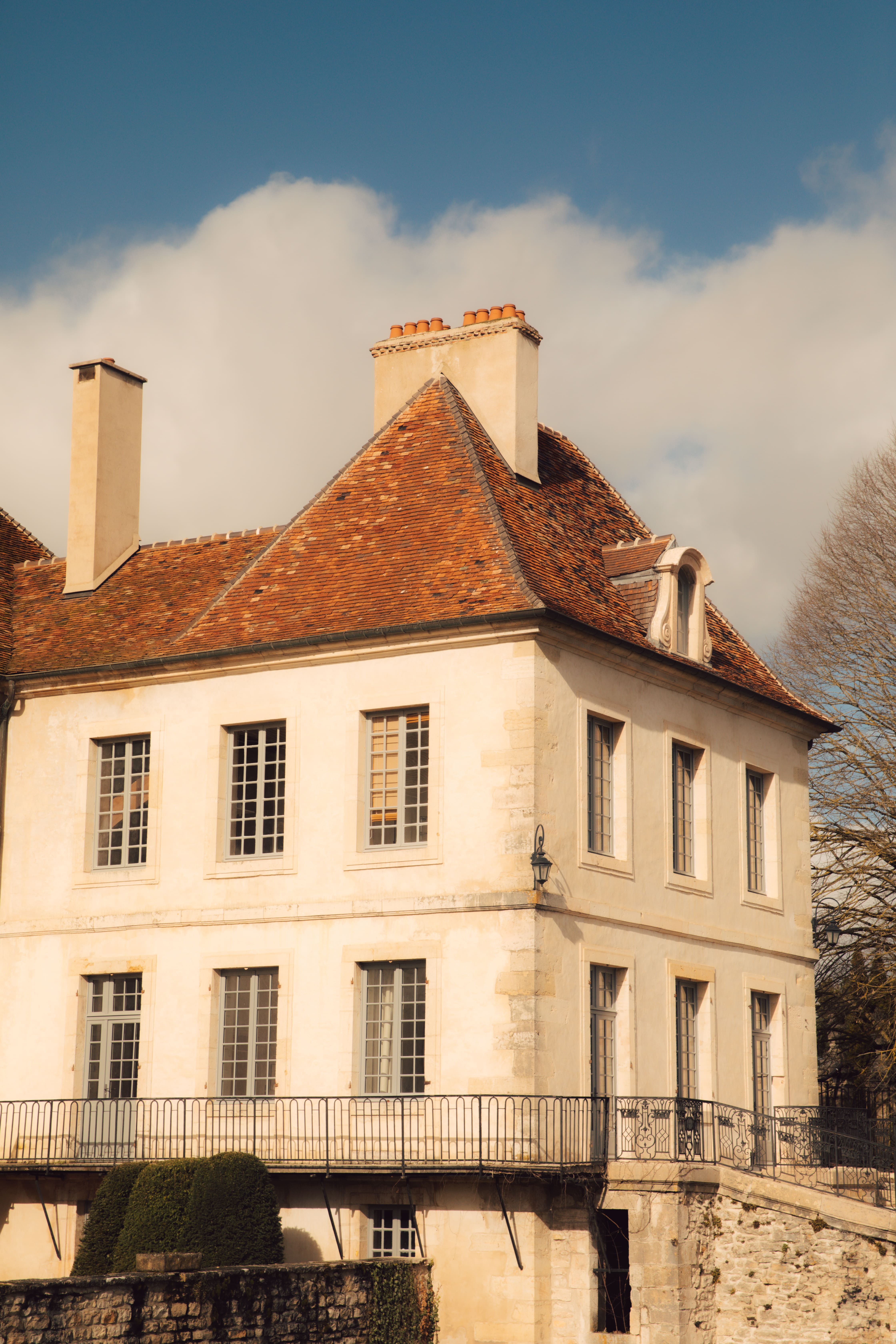 lessourcesdevougeot exterieur  jules focone 12