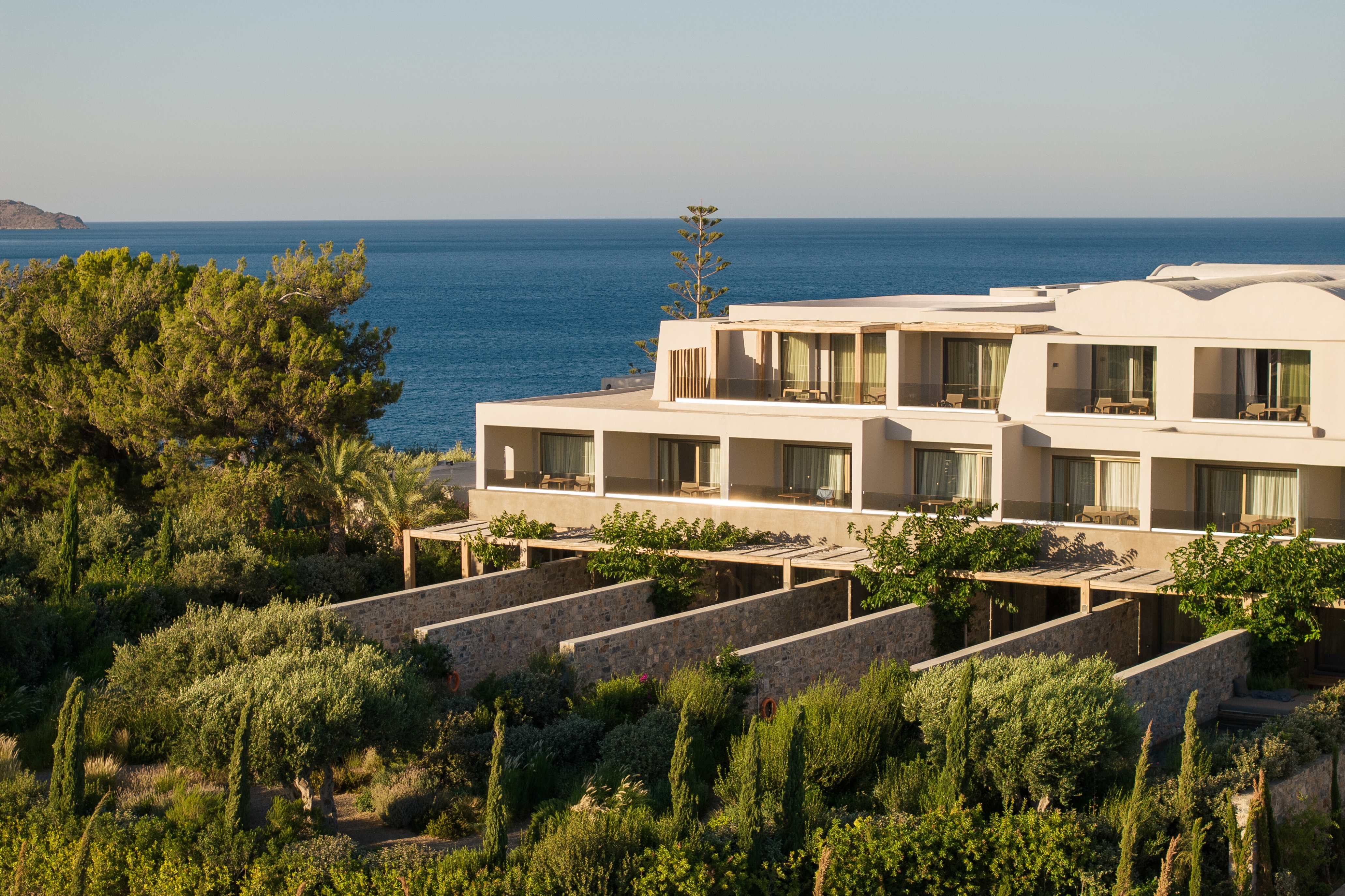 hotel exterior northwest side