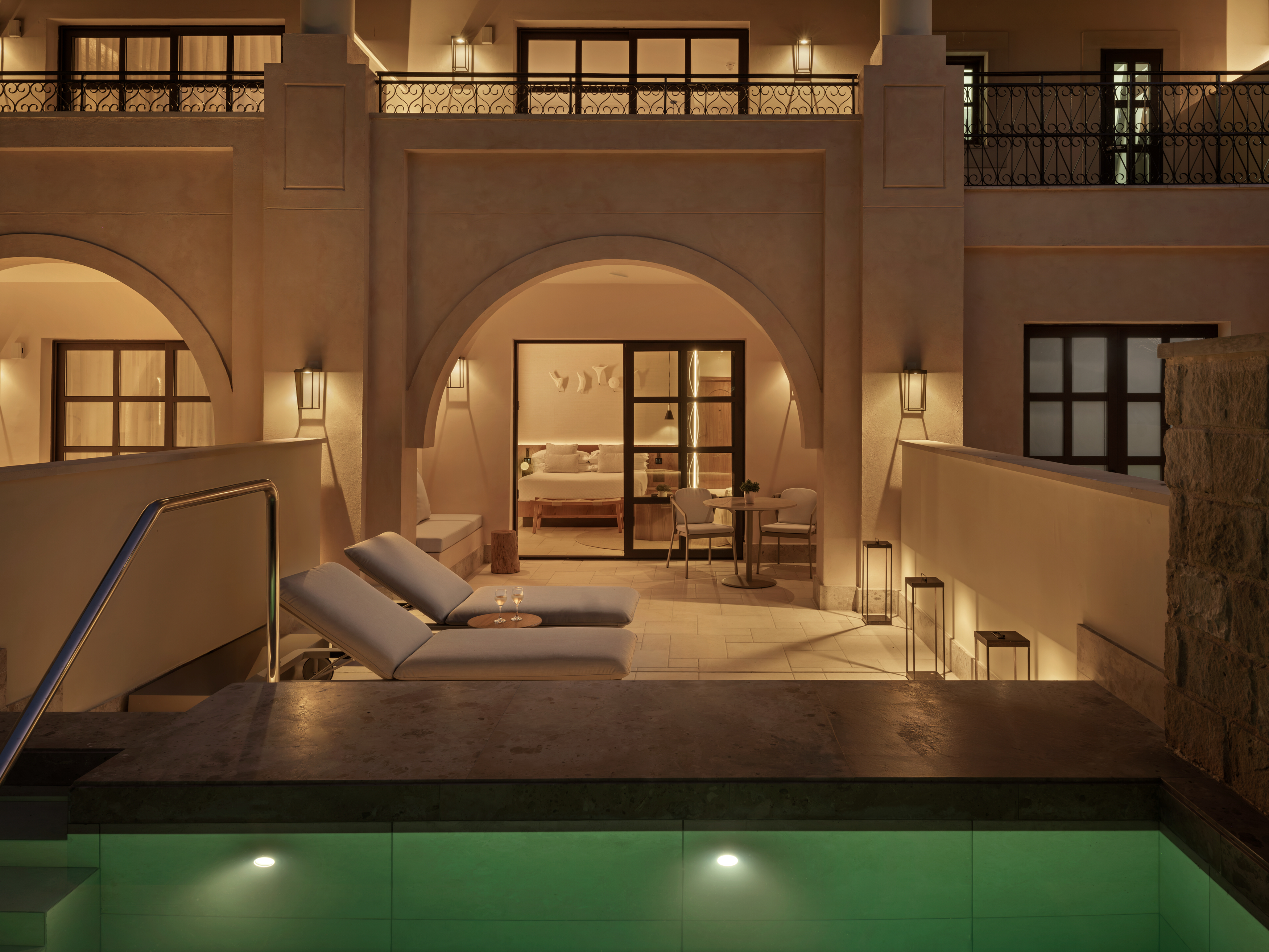 studio suite private pool