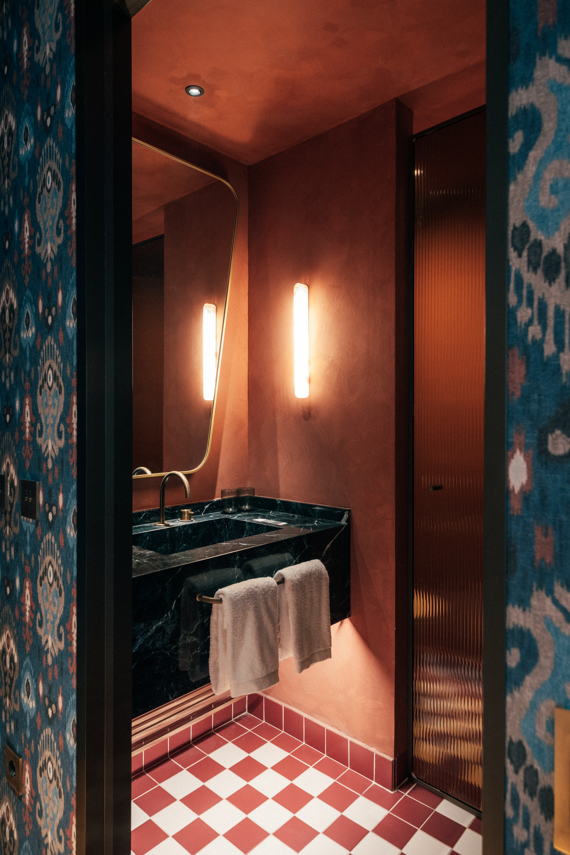 nomade temple madrid standard room 7 41