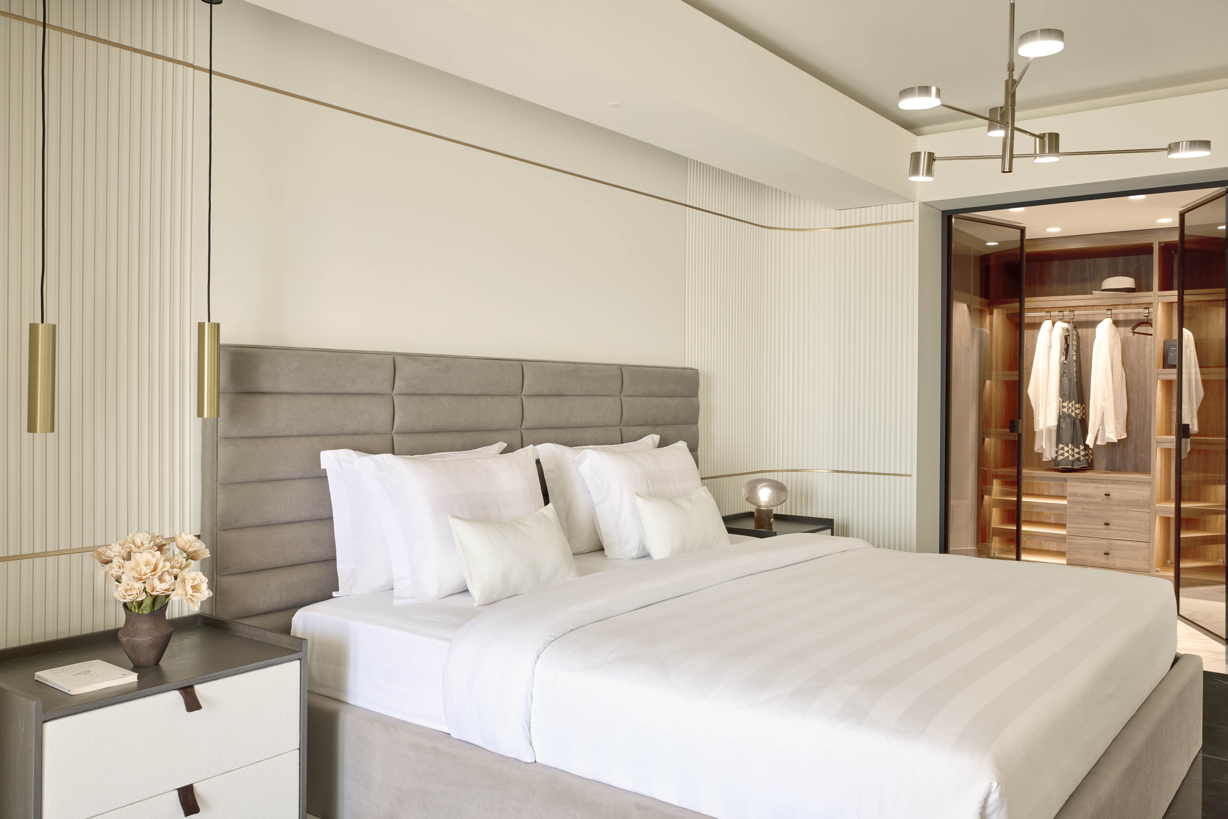 3 orion suite one bedroom sea view bedroom