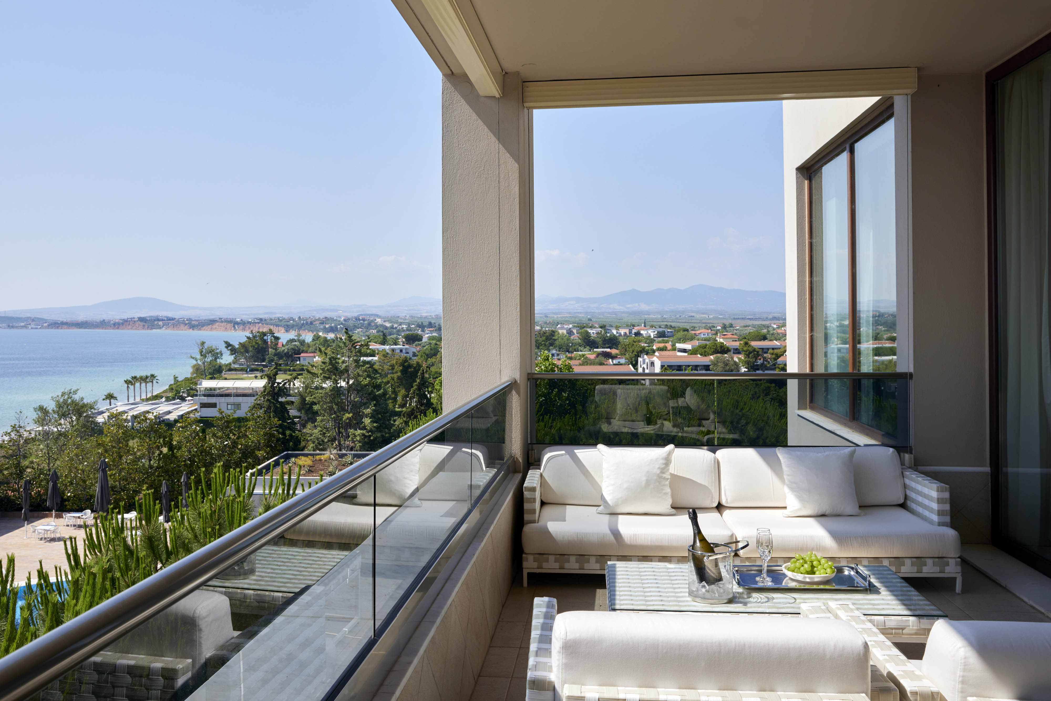 presidential suite two bedroom sea view 0187