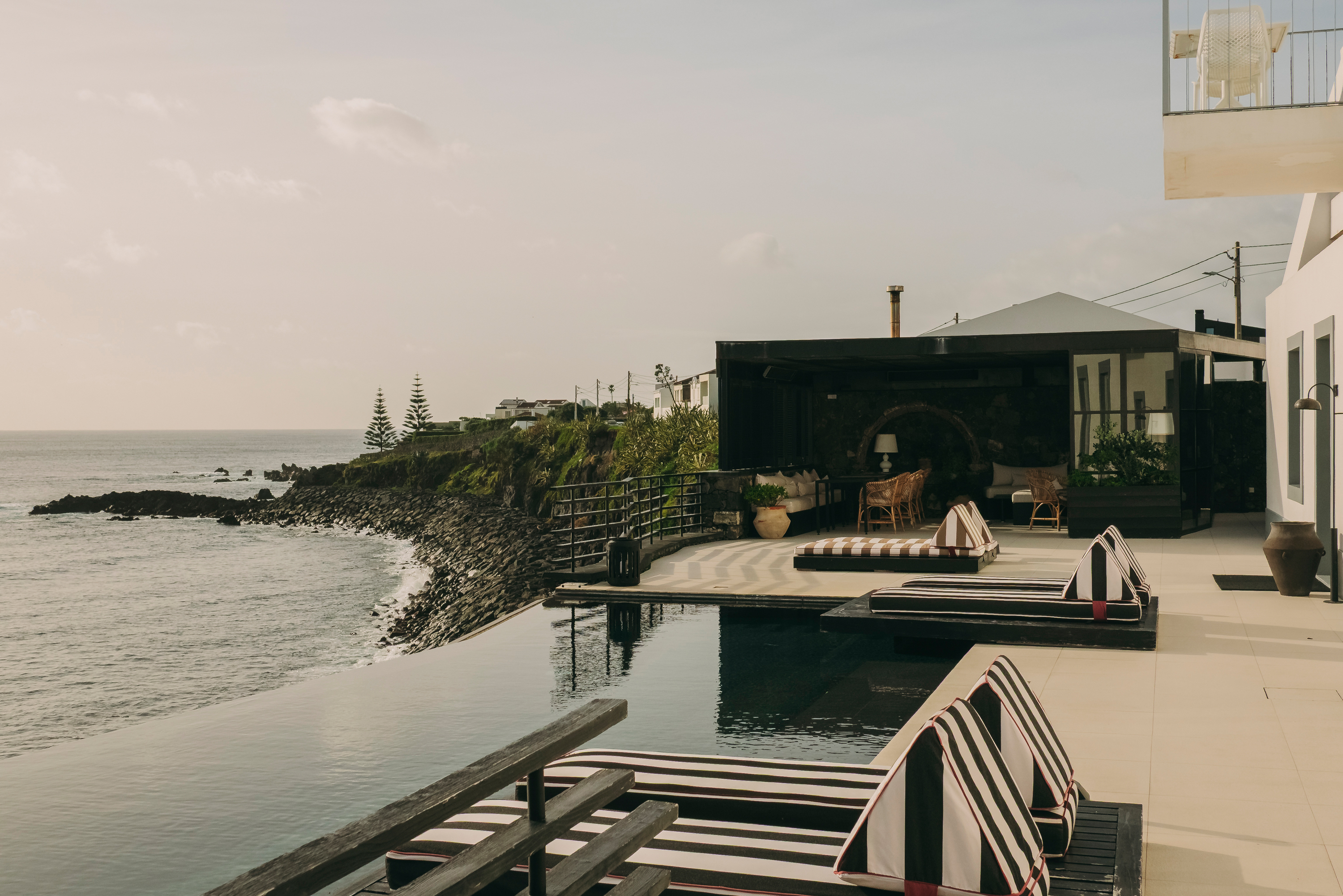 White Exclusive Suites & Villas