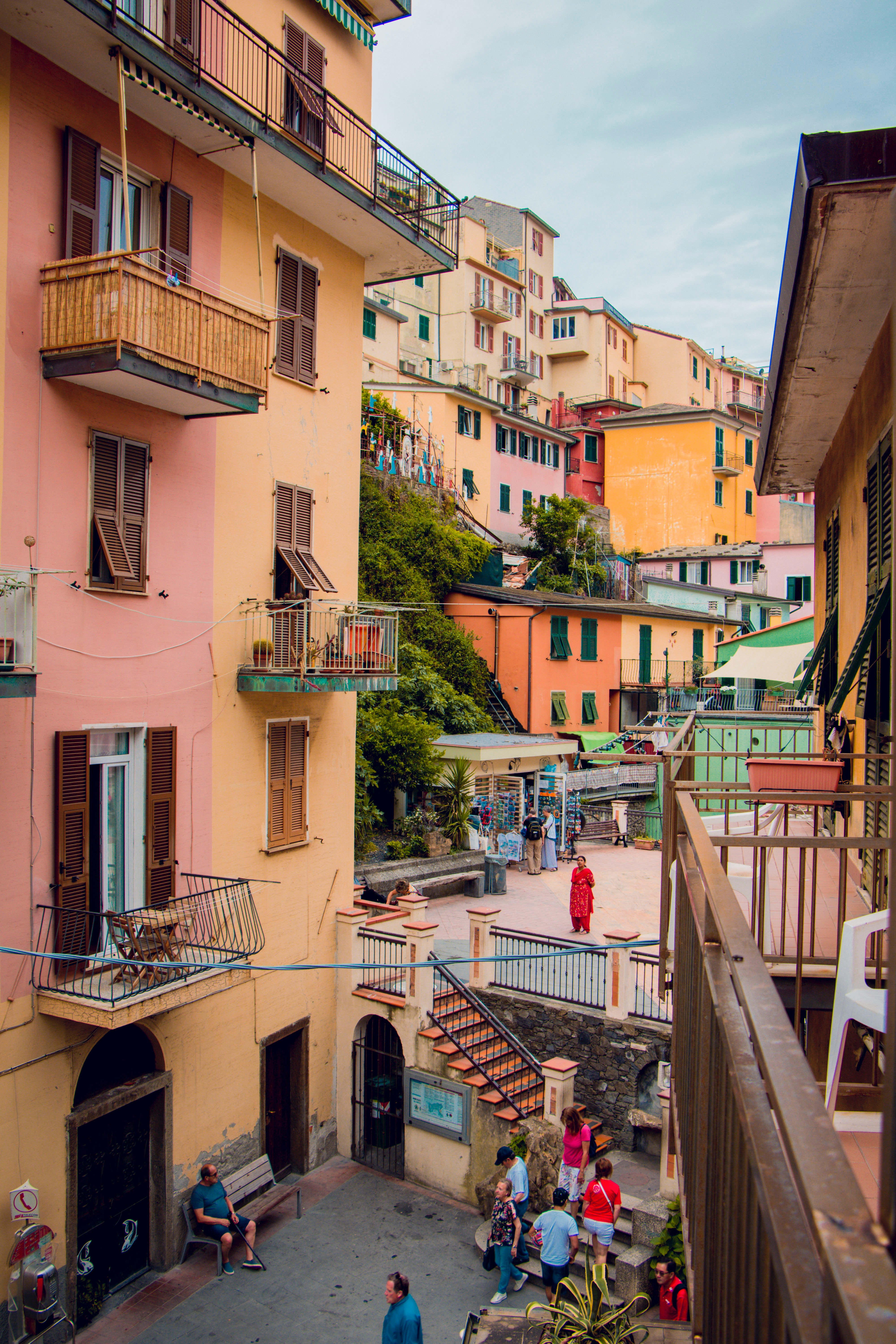 manarola cinque terre unsplash 2
